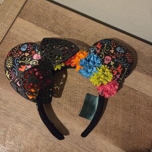 Disney Parks Minnie Mouse Coco Ears Dia de Muertos of the Dead Floral Bow